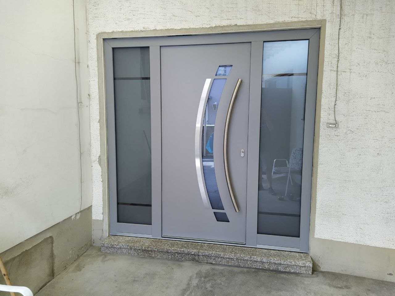 Haustür nachher: moderne Türanlage in Haßloch